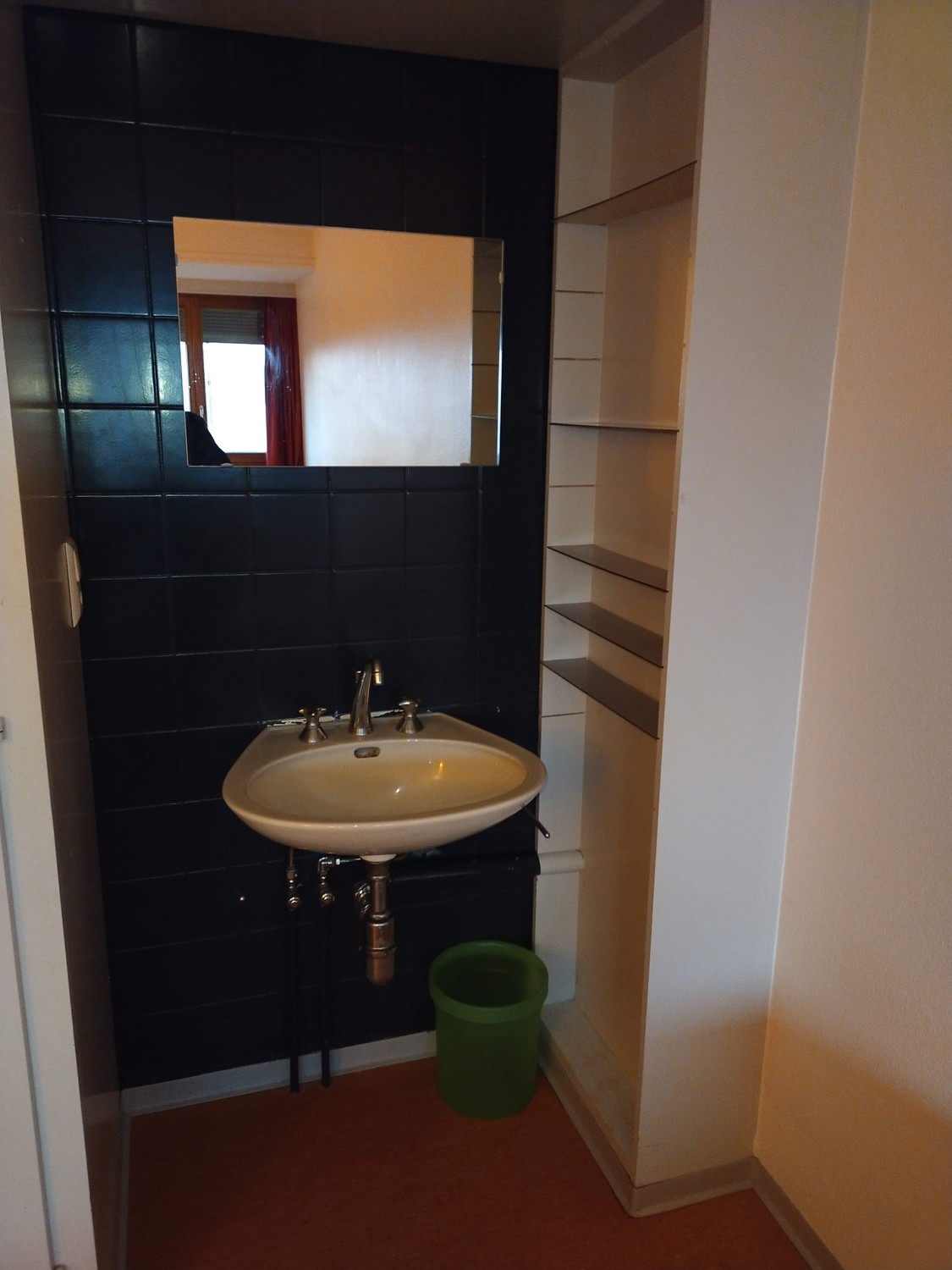 Room in a shared flat, photo 7 sur 9