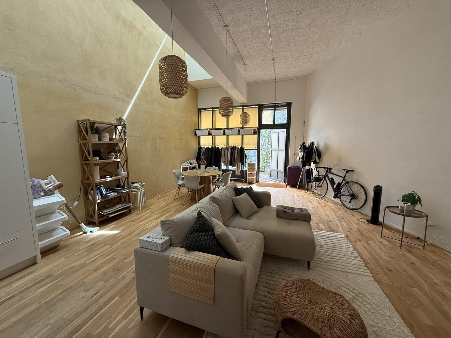 1 room apartment, photo 1 of 10