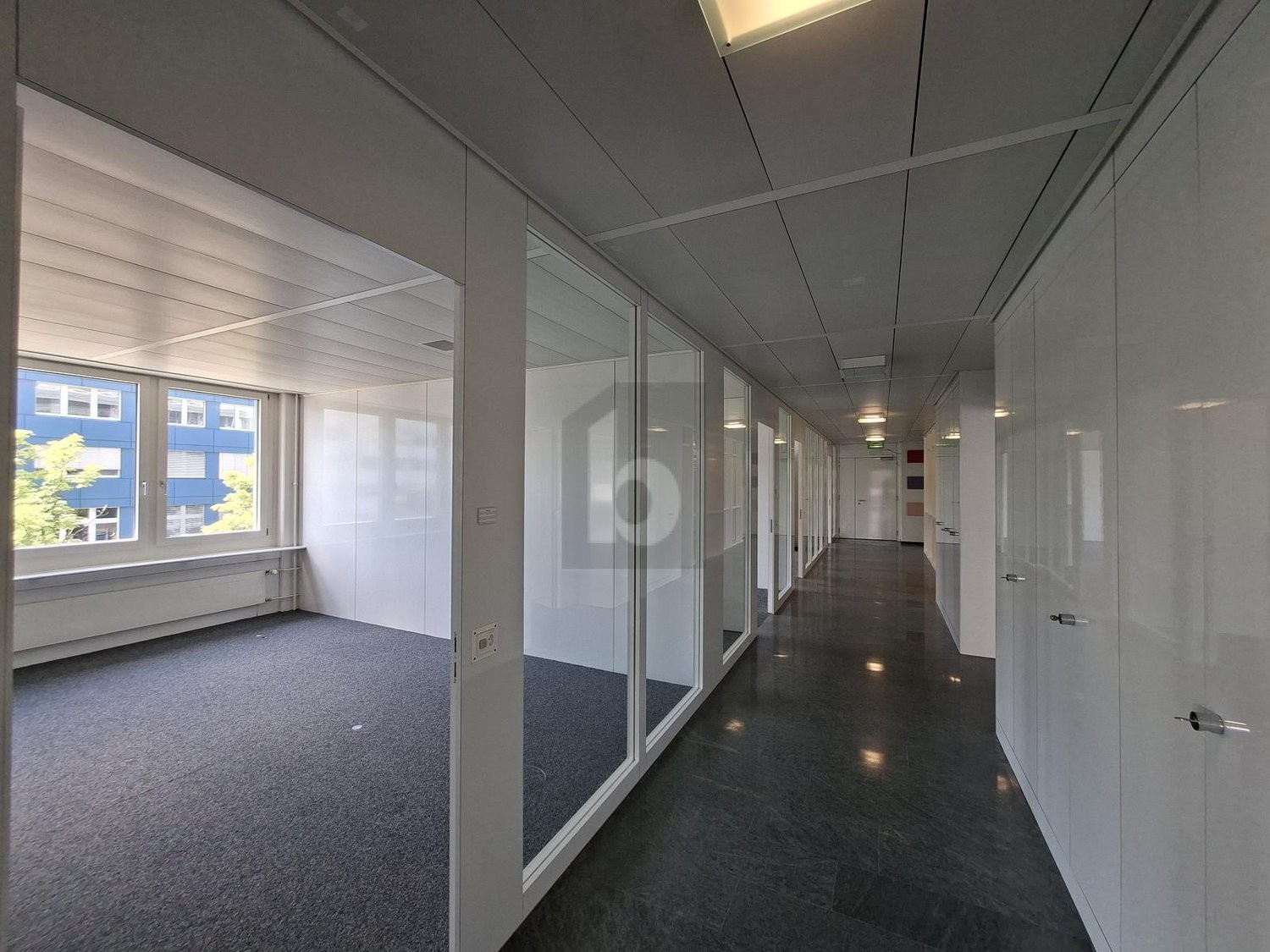 75m² office, photo 1 of 4