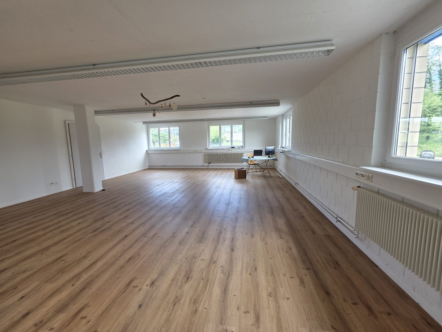 198m² commercial, photo 3 of 6