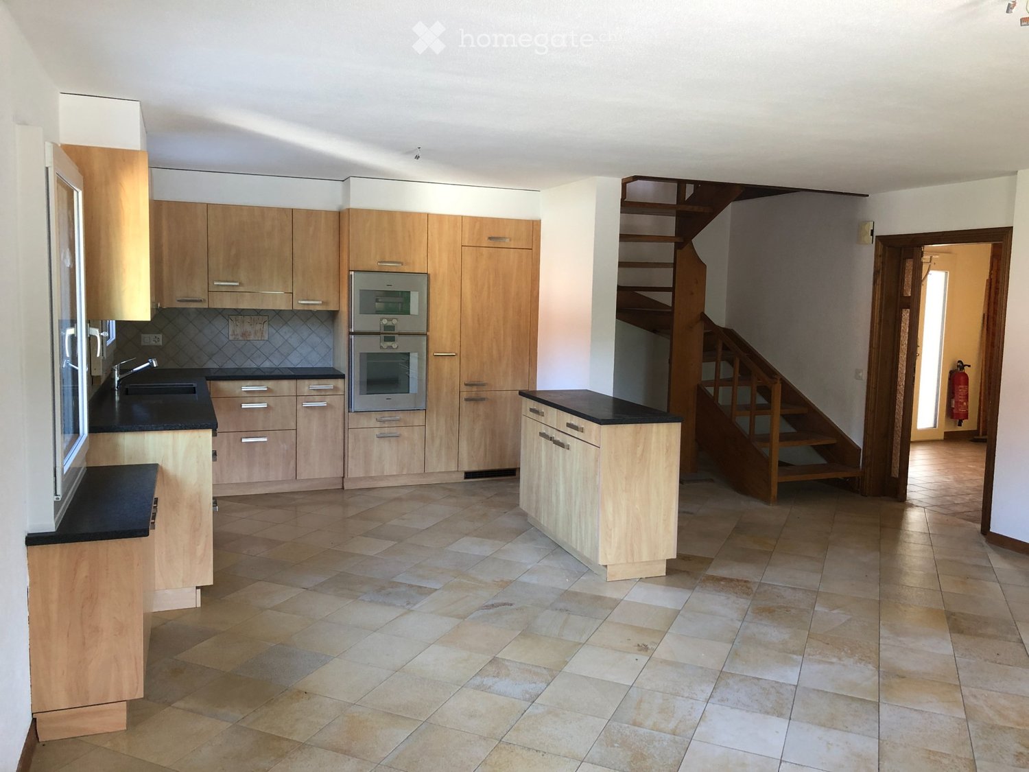 6 rooms apartment, photo 1 of 4