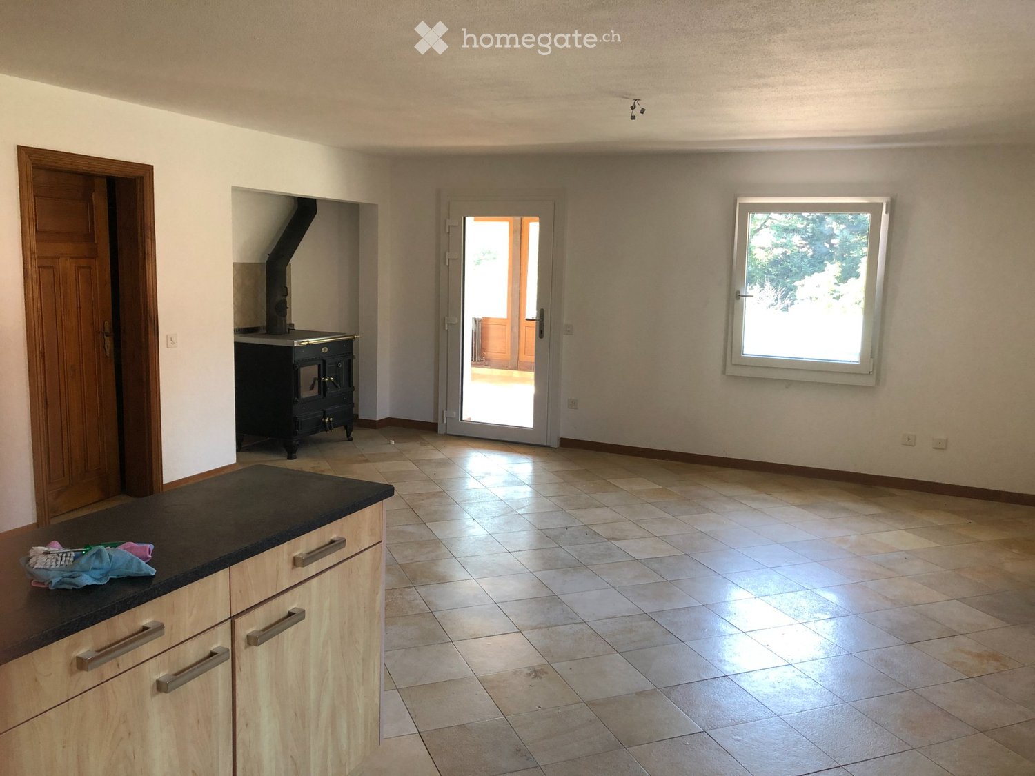 6 rooms apartment, photo 2 of 4