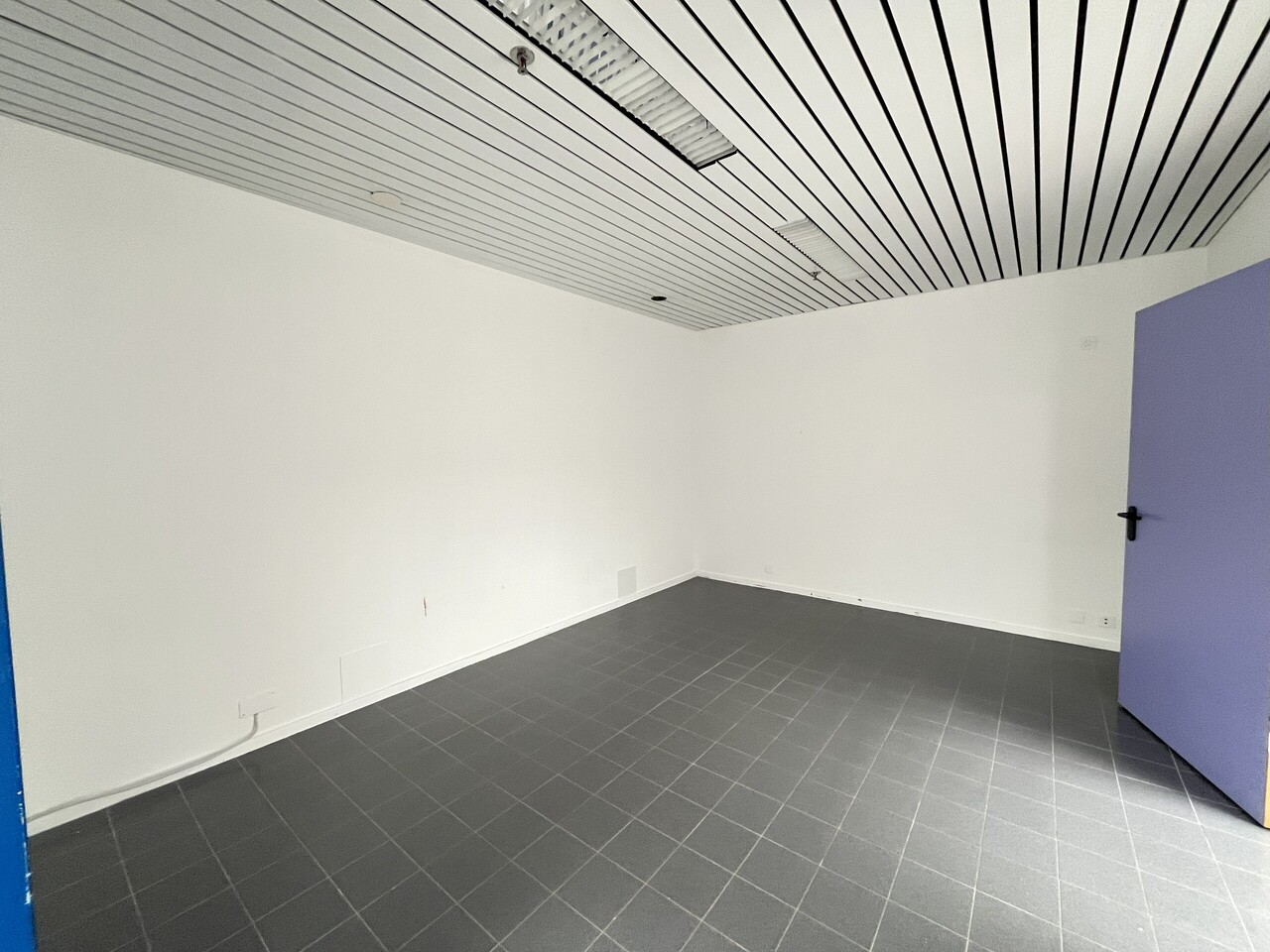 265m² office