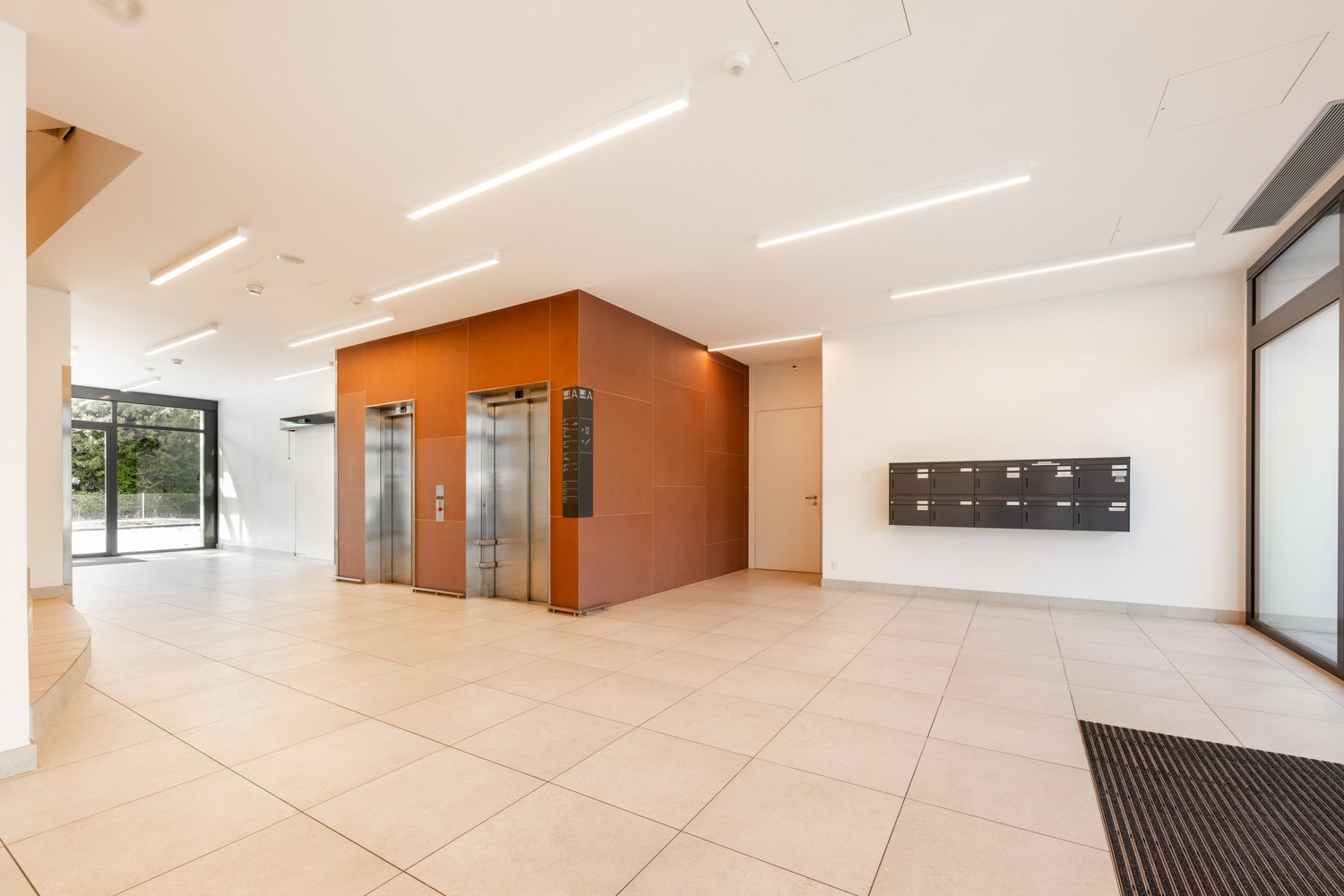 700m² office, photo 4 of 10