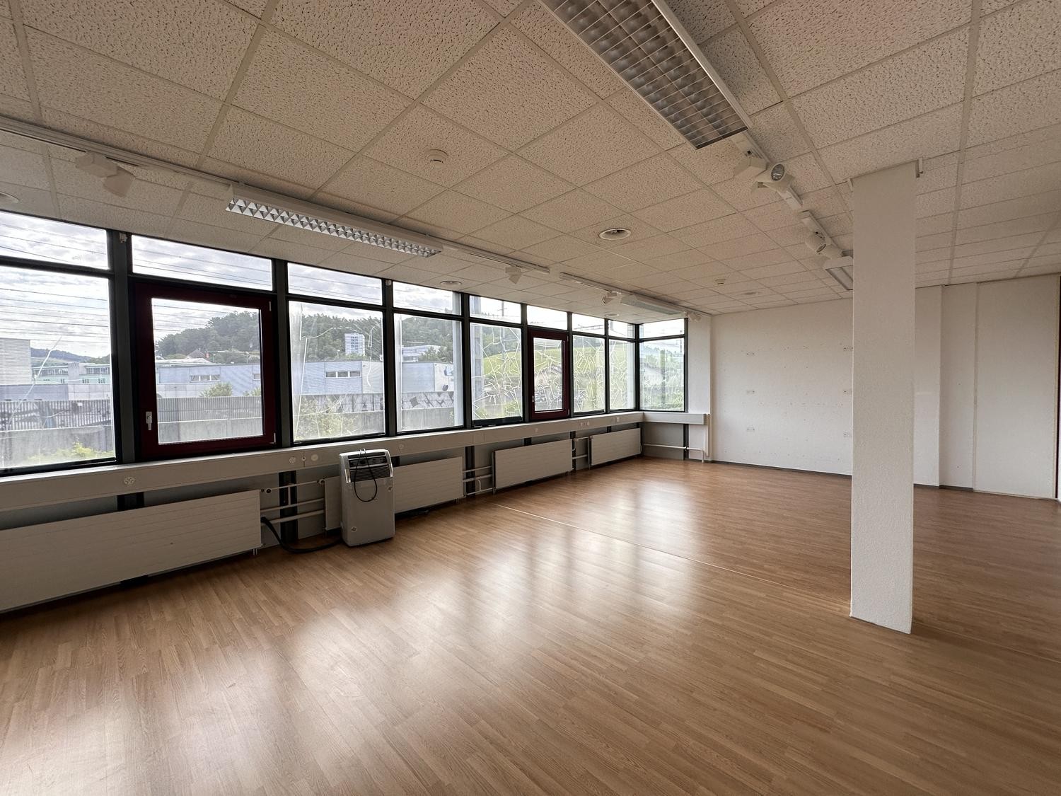 86m² office, photo 1 of 4
