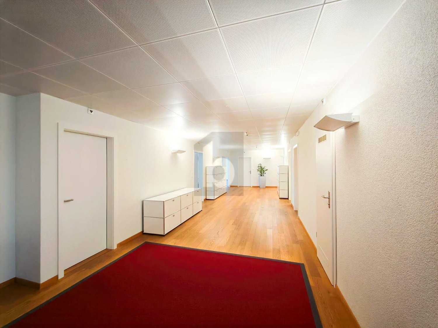 95m² office, photo 1 of 3