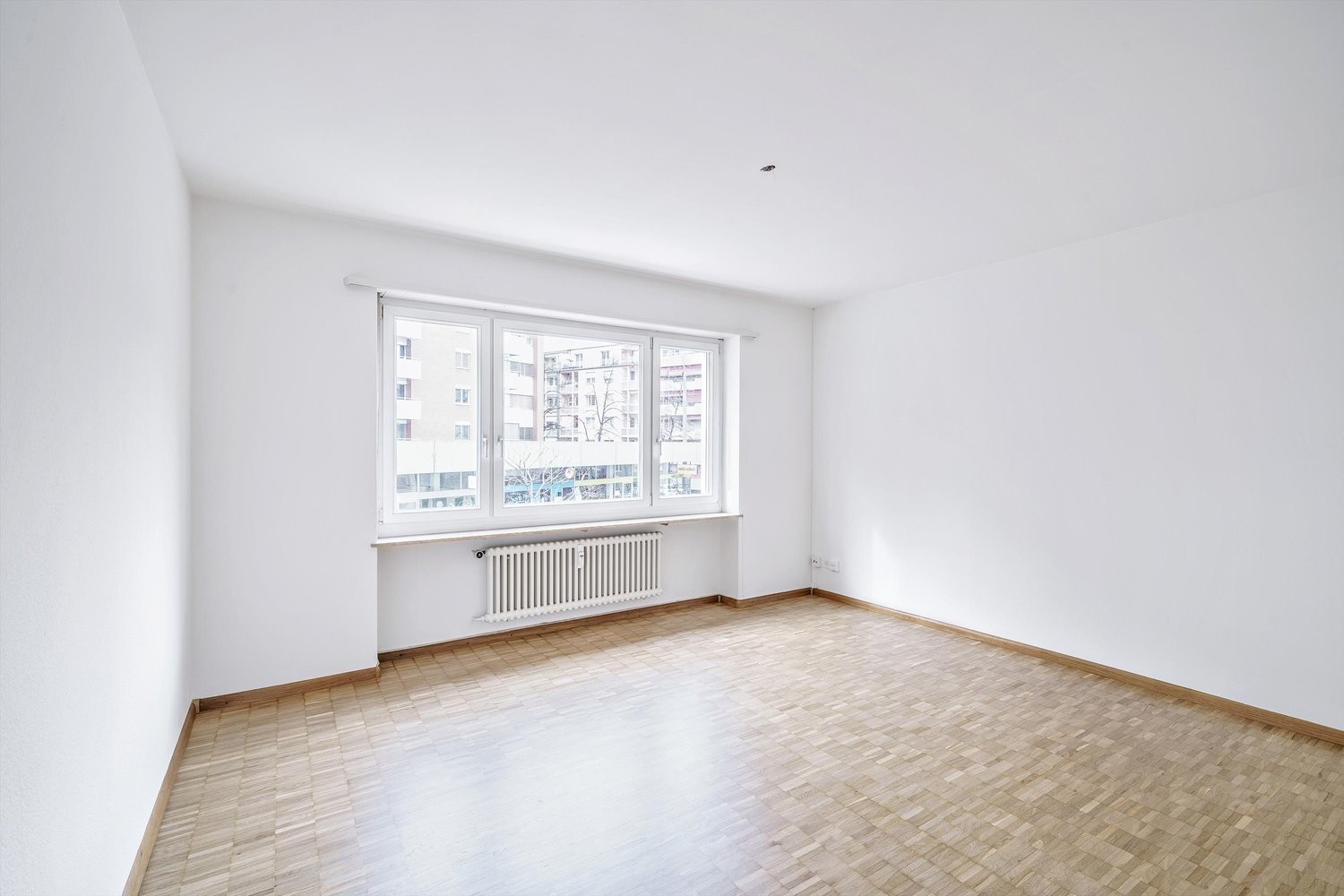 2 rooms apartment, photo 1 of 9