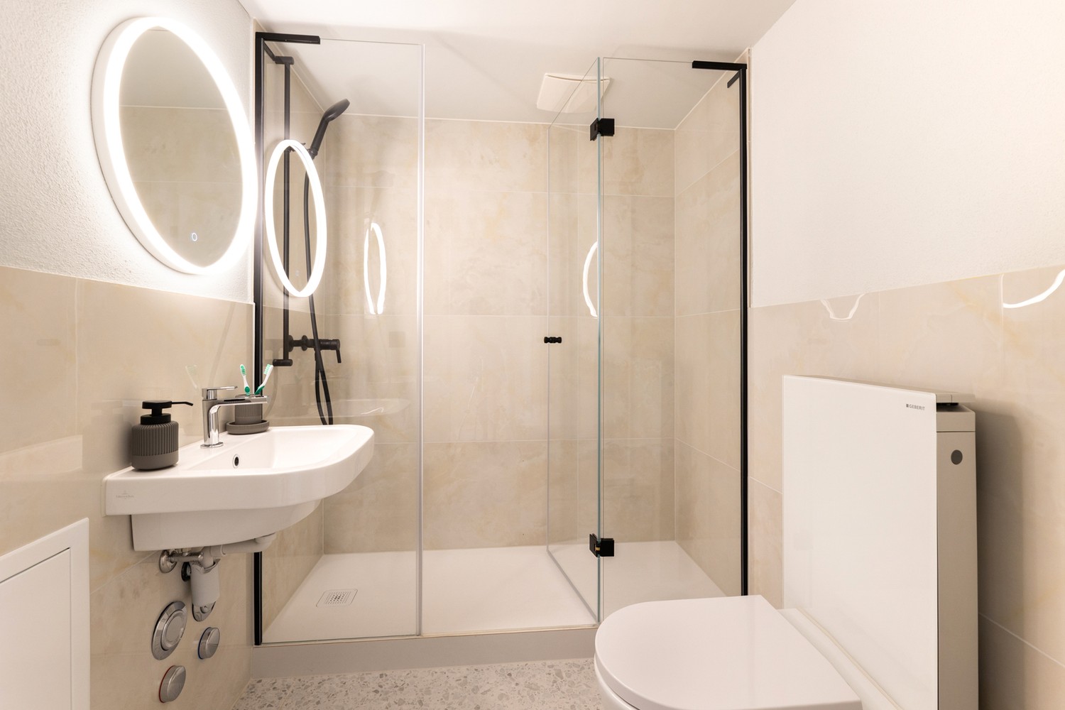 2 ½ Zimmer möblierte Wohnung, Foto 7 von 7