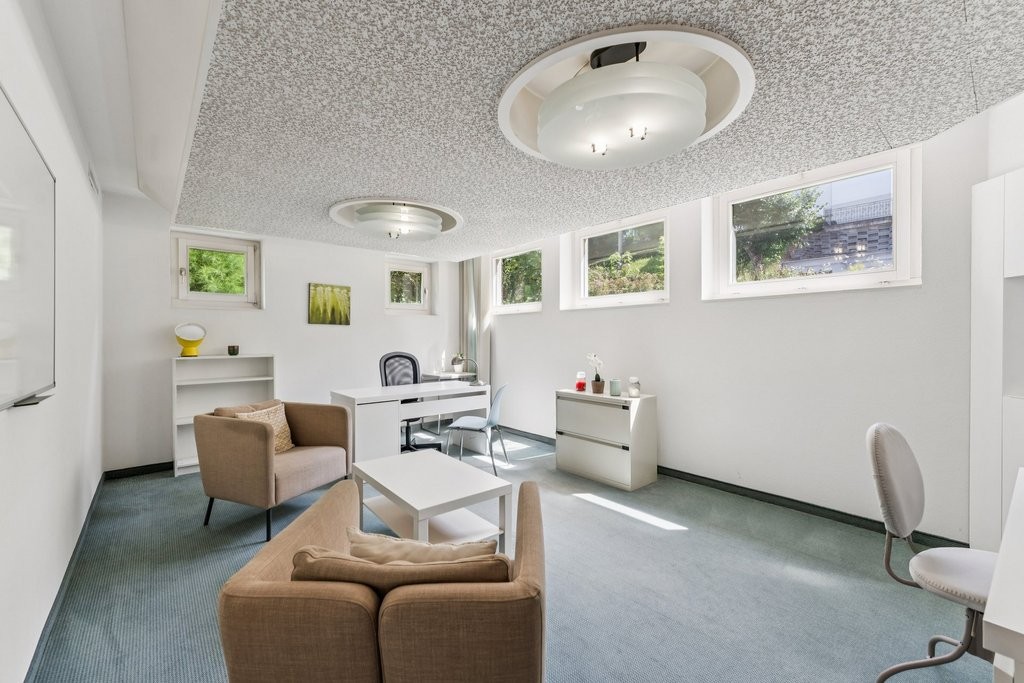 140m² office, photo 2 of 10