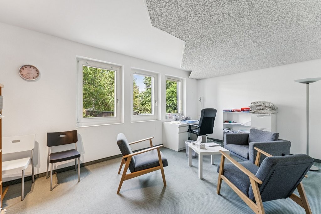 140m² office, photo 3 of 10