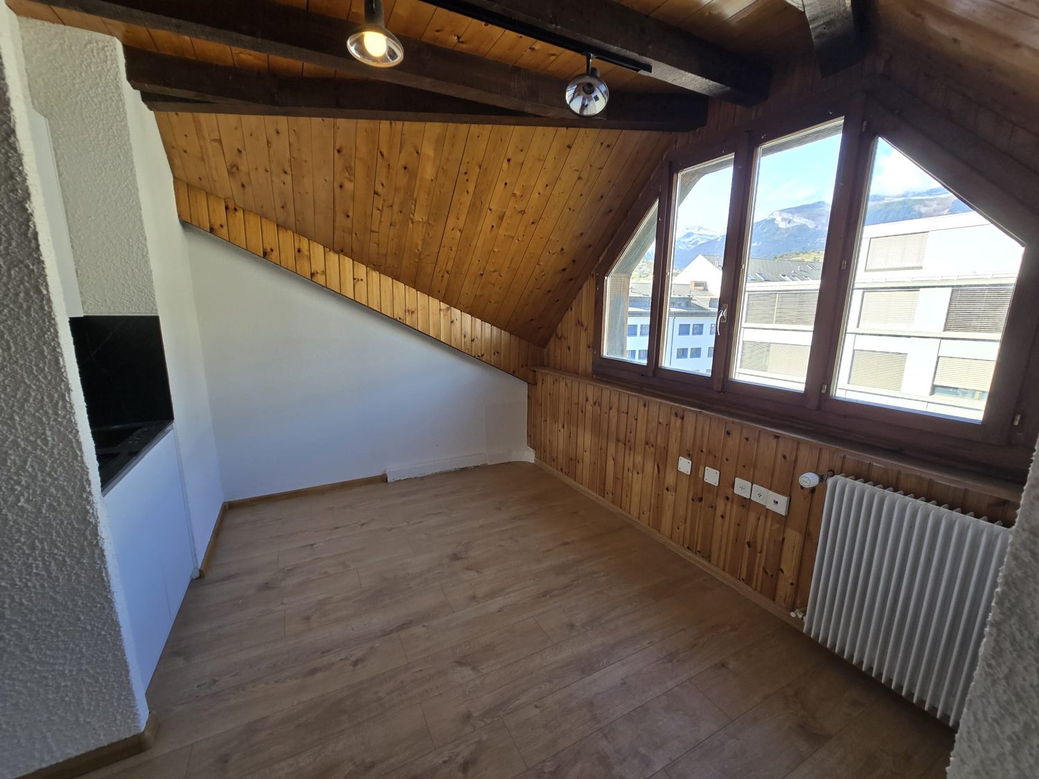 2 room studio