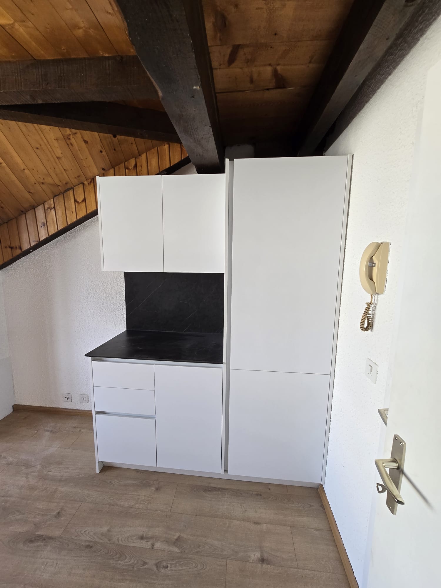 2 room studio