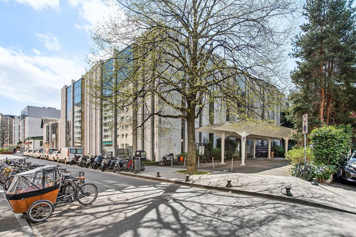 1000m² office, photo 2 of 10