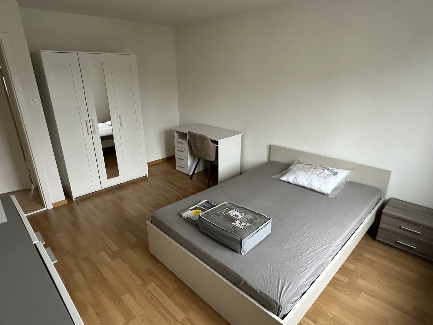 Room in a shared flat, photo 2 sur 5