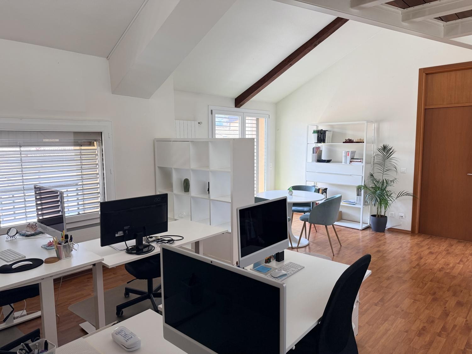 Office, photo 5 of 6