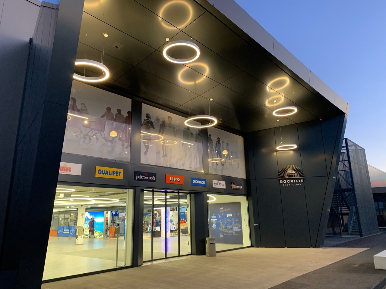 1280m² commercial, photo 2 of 3