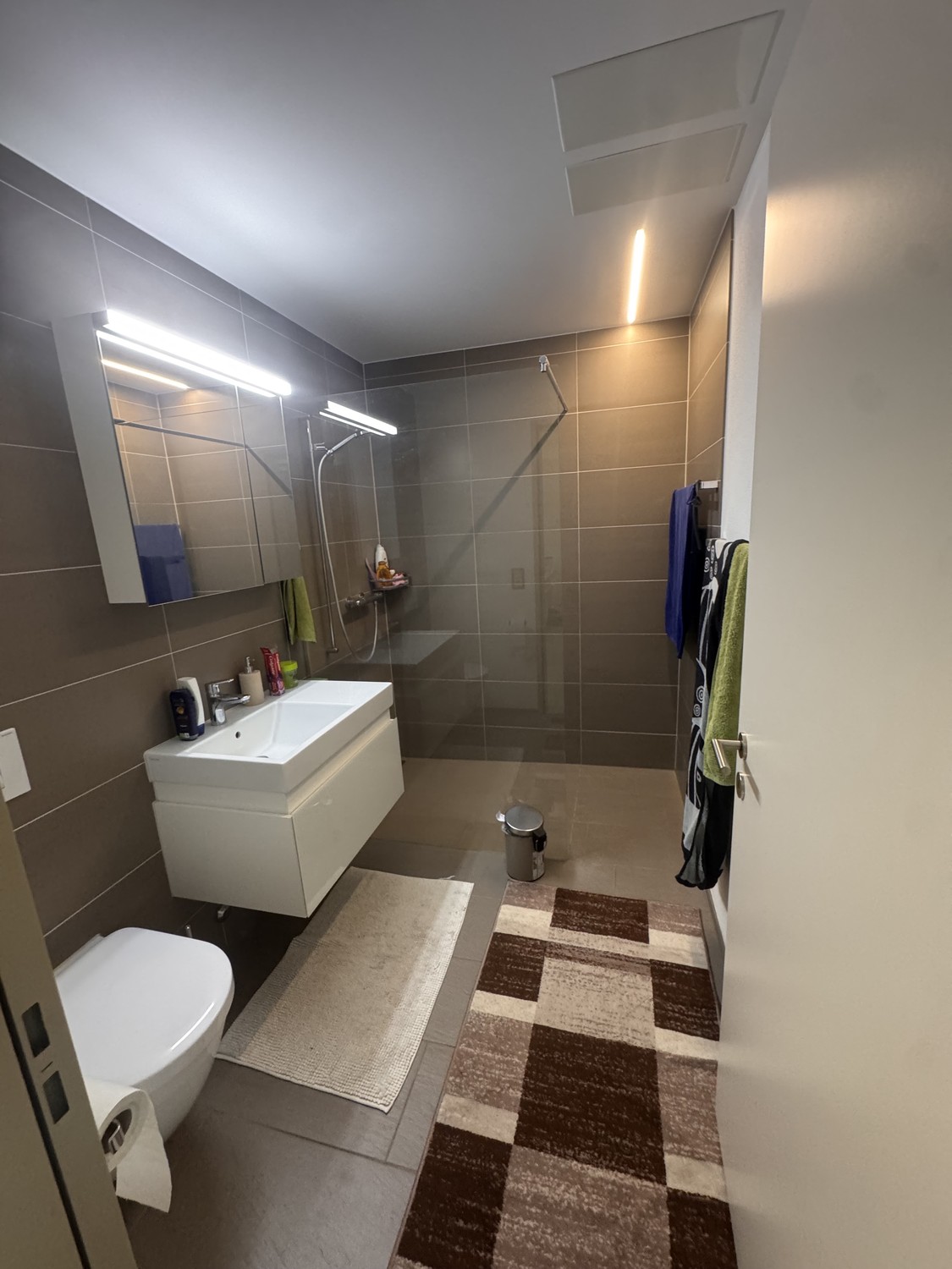 Chambre dans un appartement partagé
