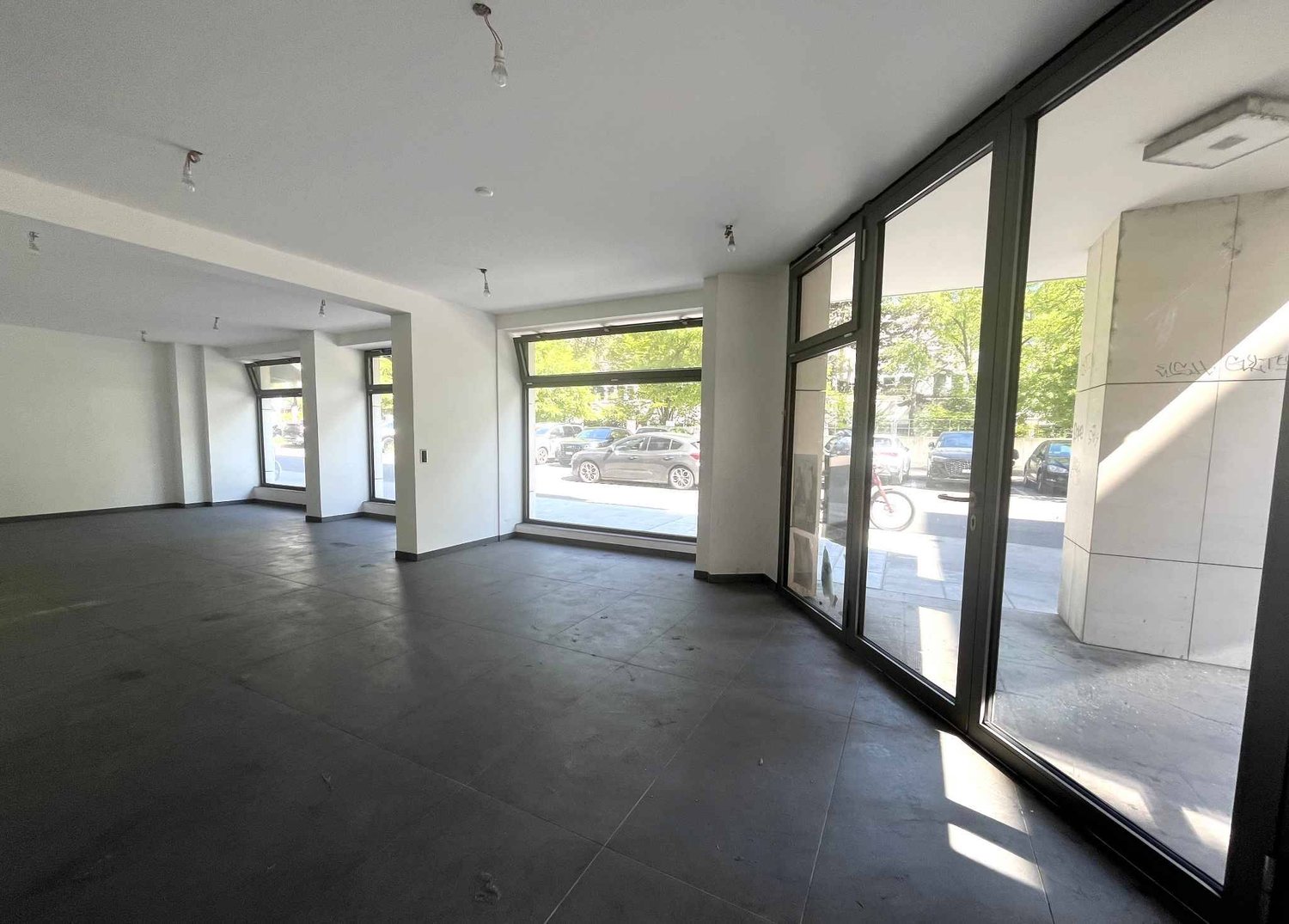 177m² arcade, photo 2 of 7