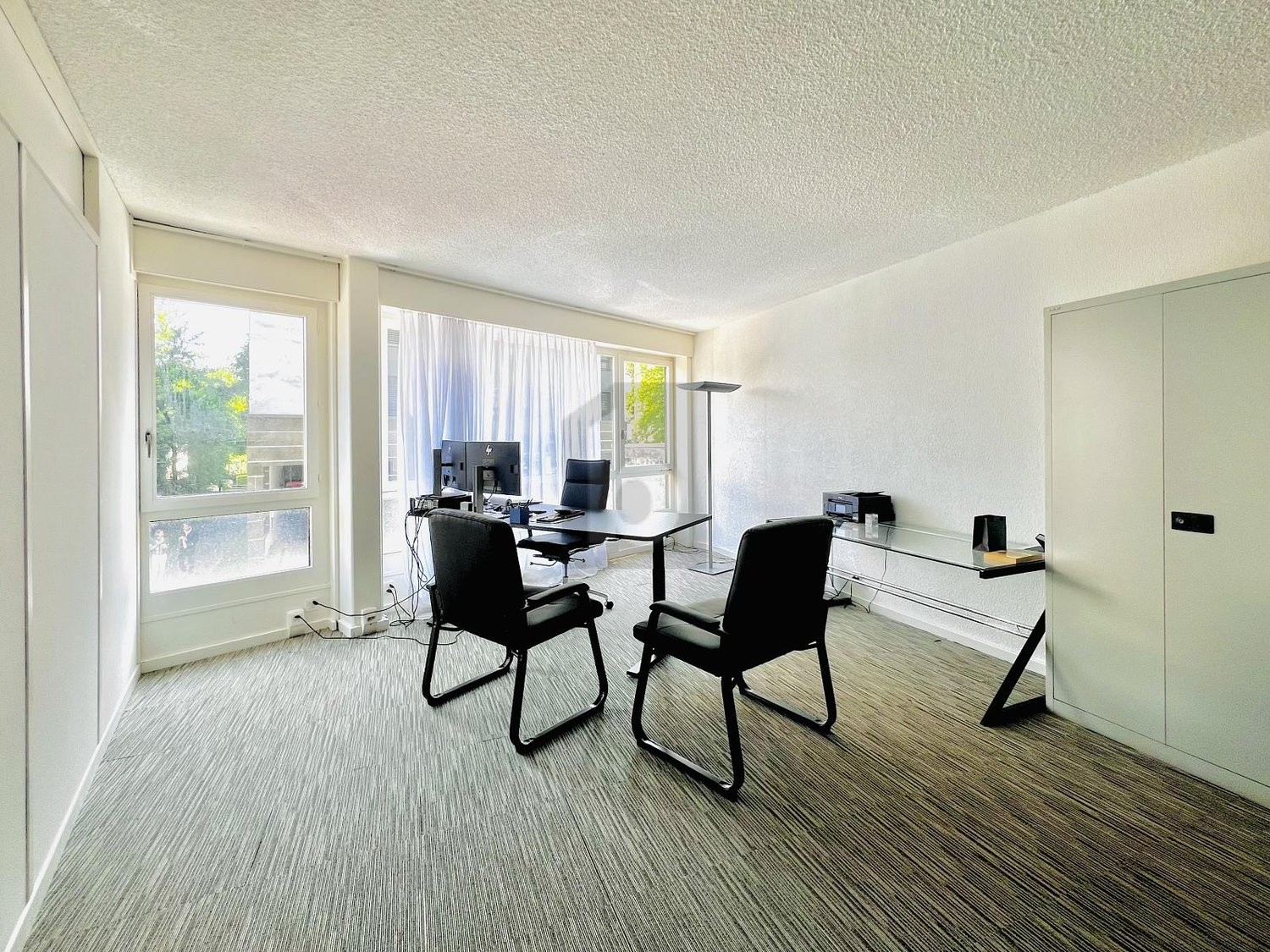 80m² office, photo 1 of 4