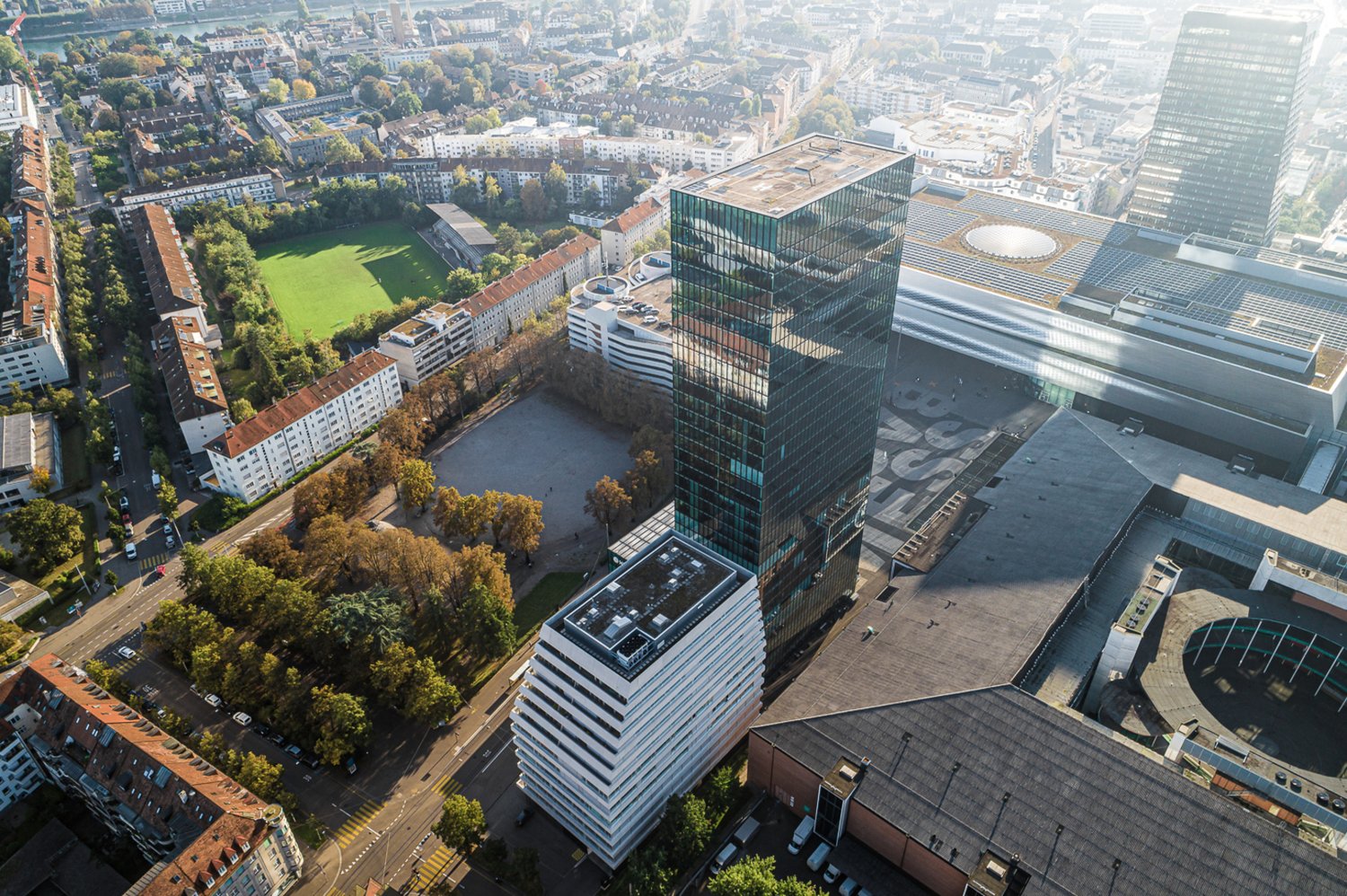 669m² office, photo 4 of 10