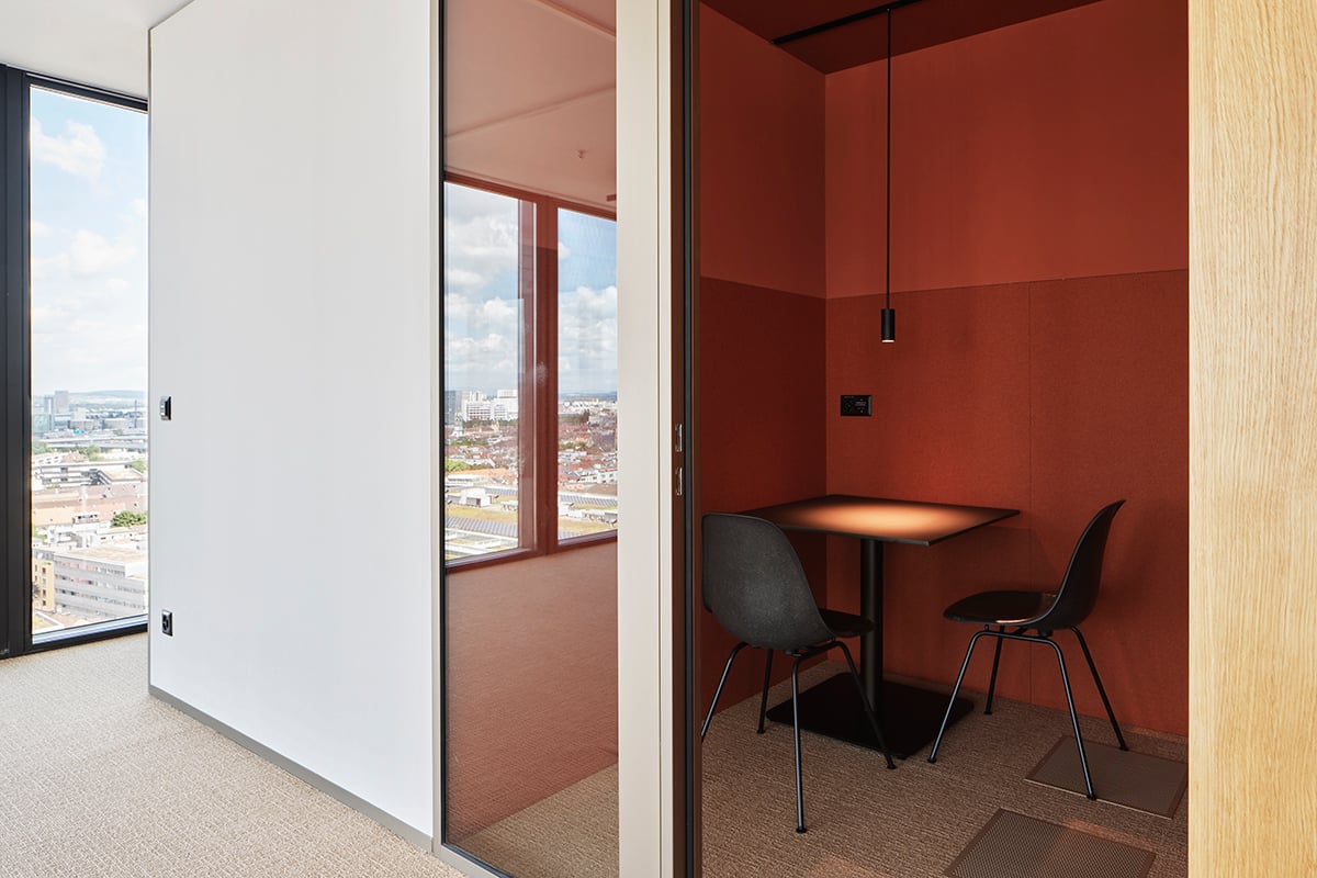 669m² office, photo 7 of 10