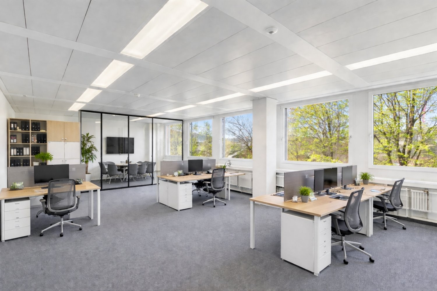 178m² office, photo 2 of 7