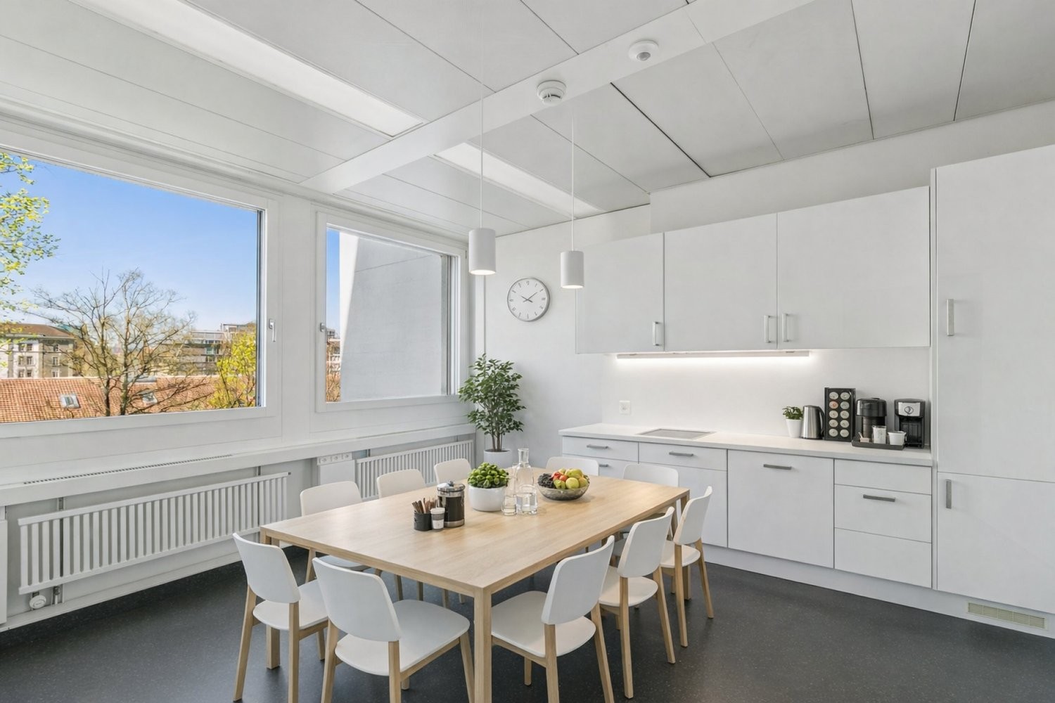 178m² office, photo 3 of 7