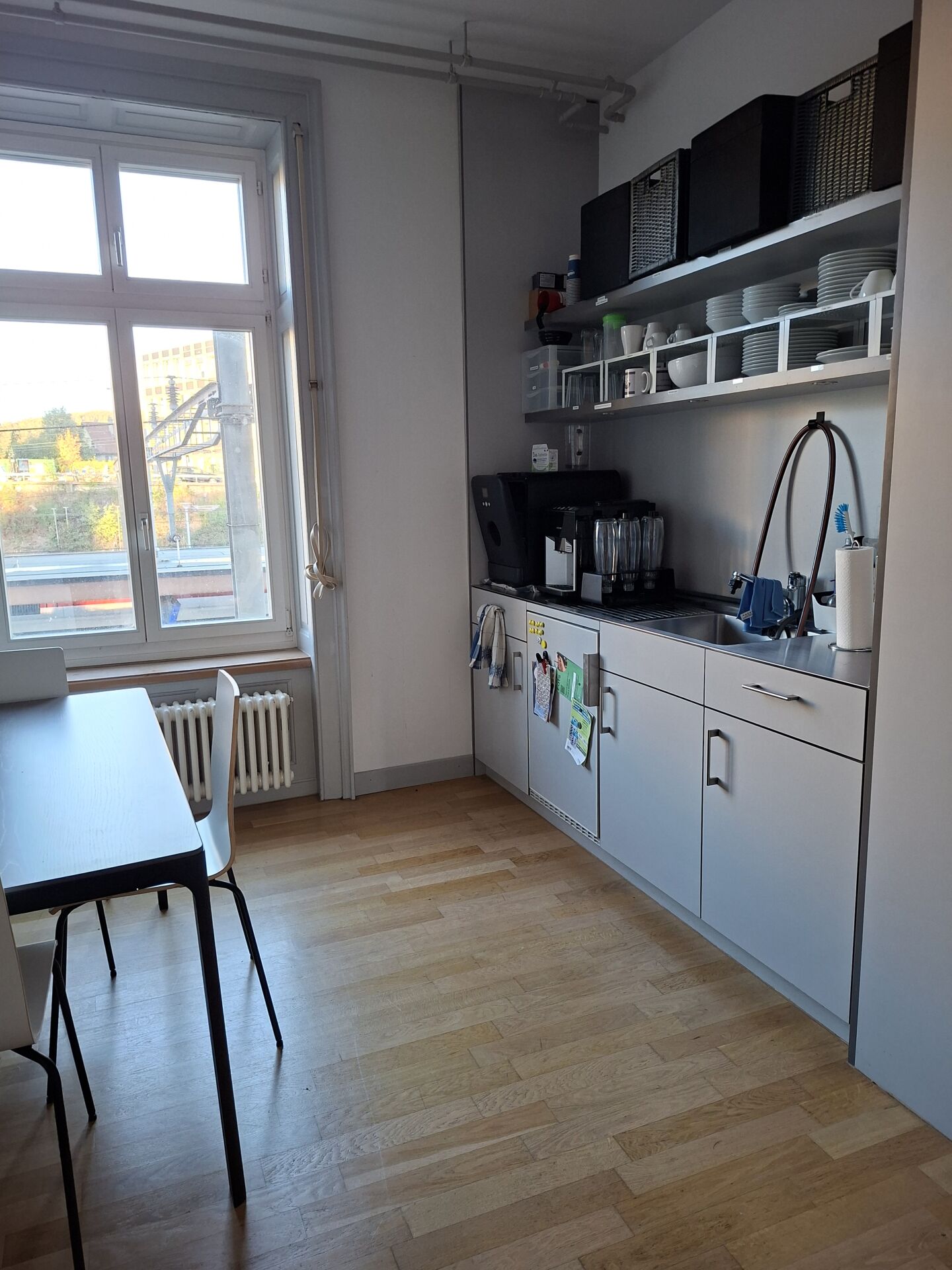 260m² office