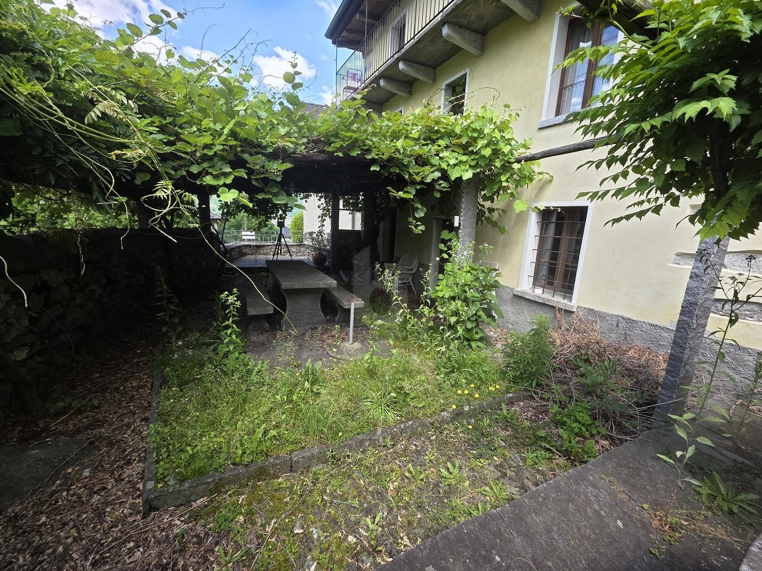 5 rooms single house