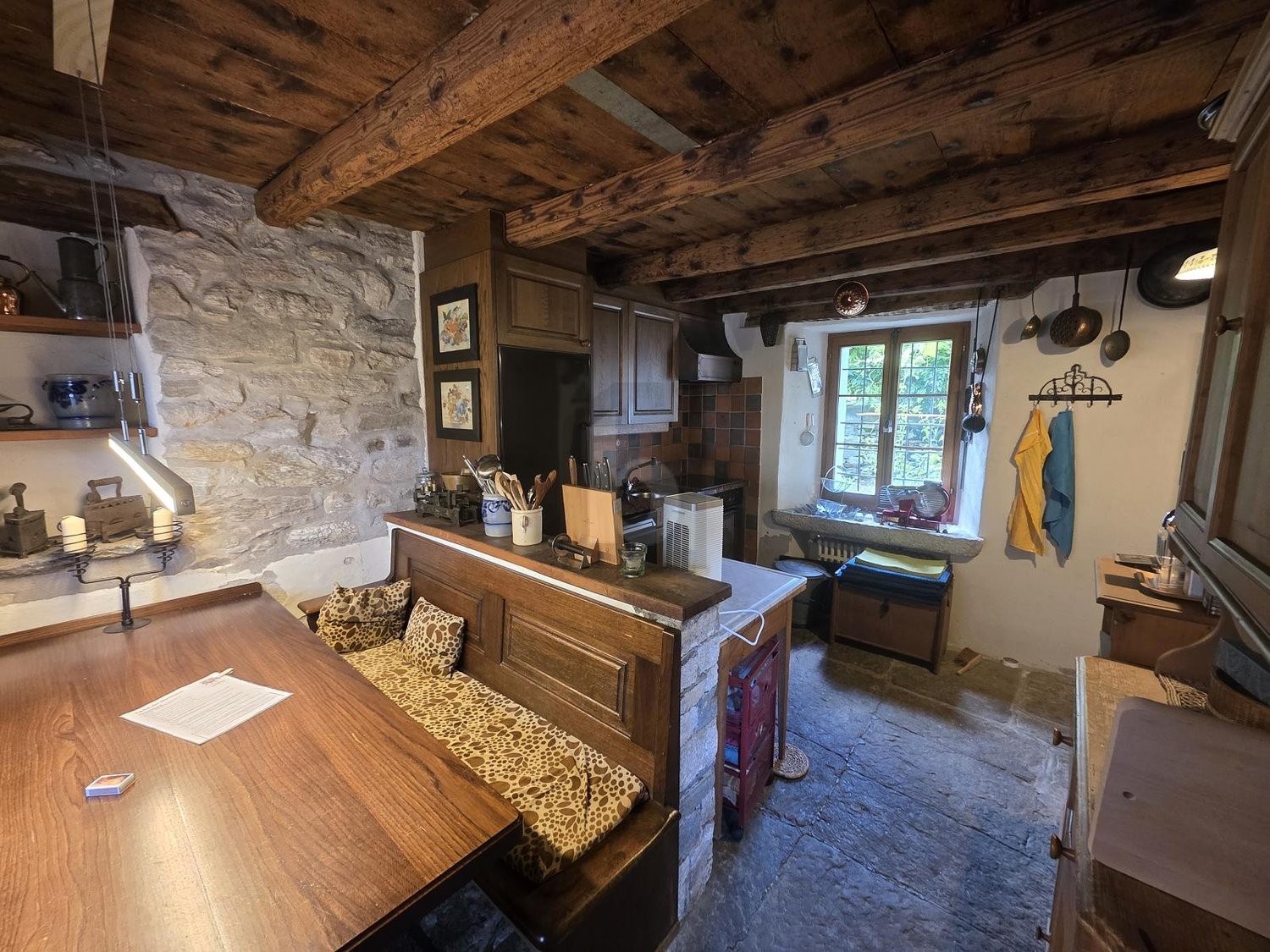 5 rooms single house