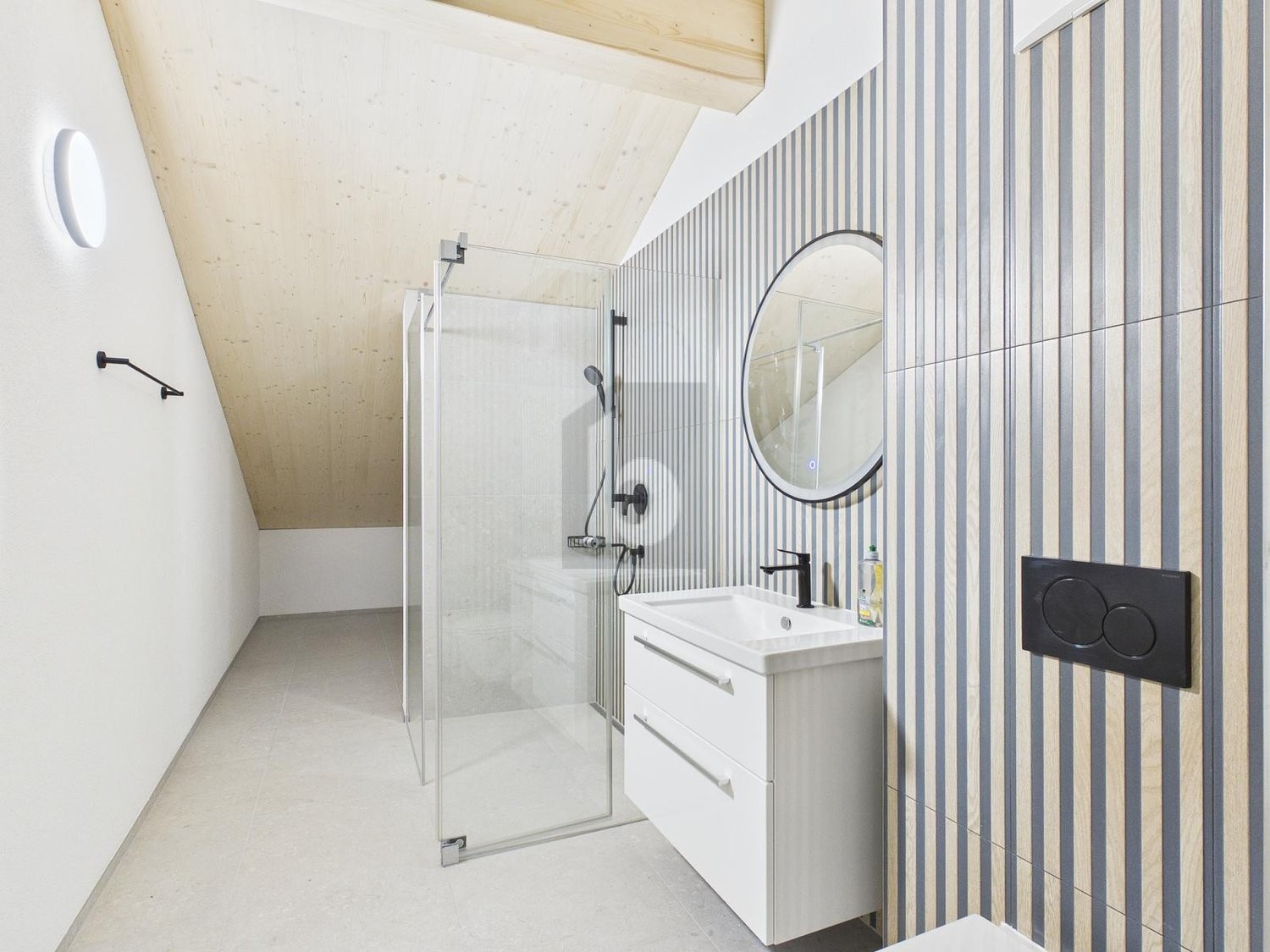 3 ½ pièces appartement au dernier étage