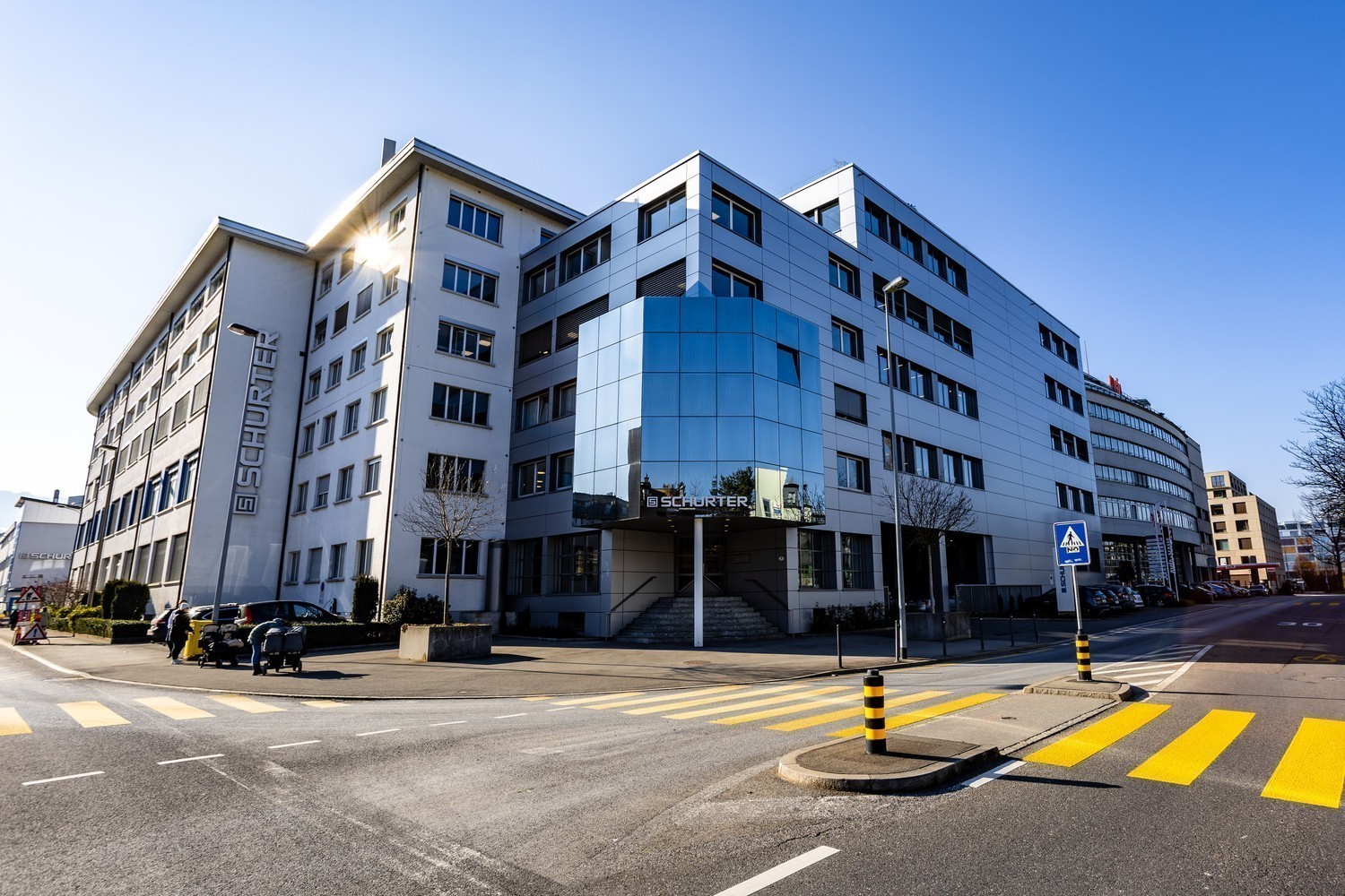 1580m² commercial