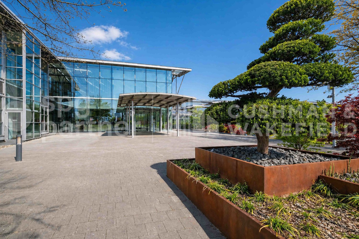 1450m² office