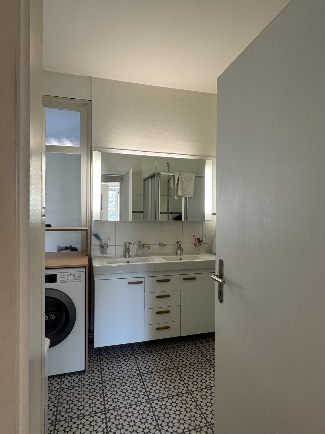 Room in a shared flat, photo 4 of 6