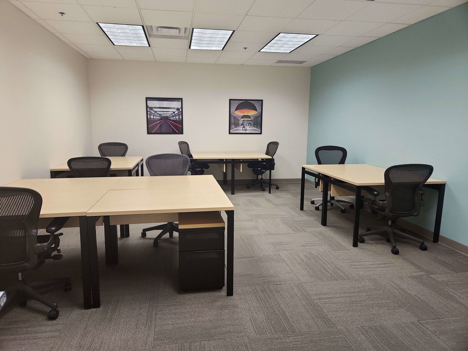 300m² office
