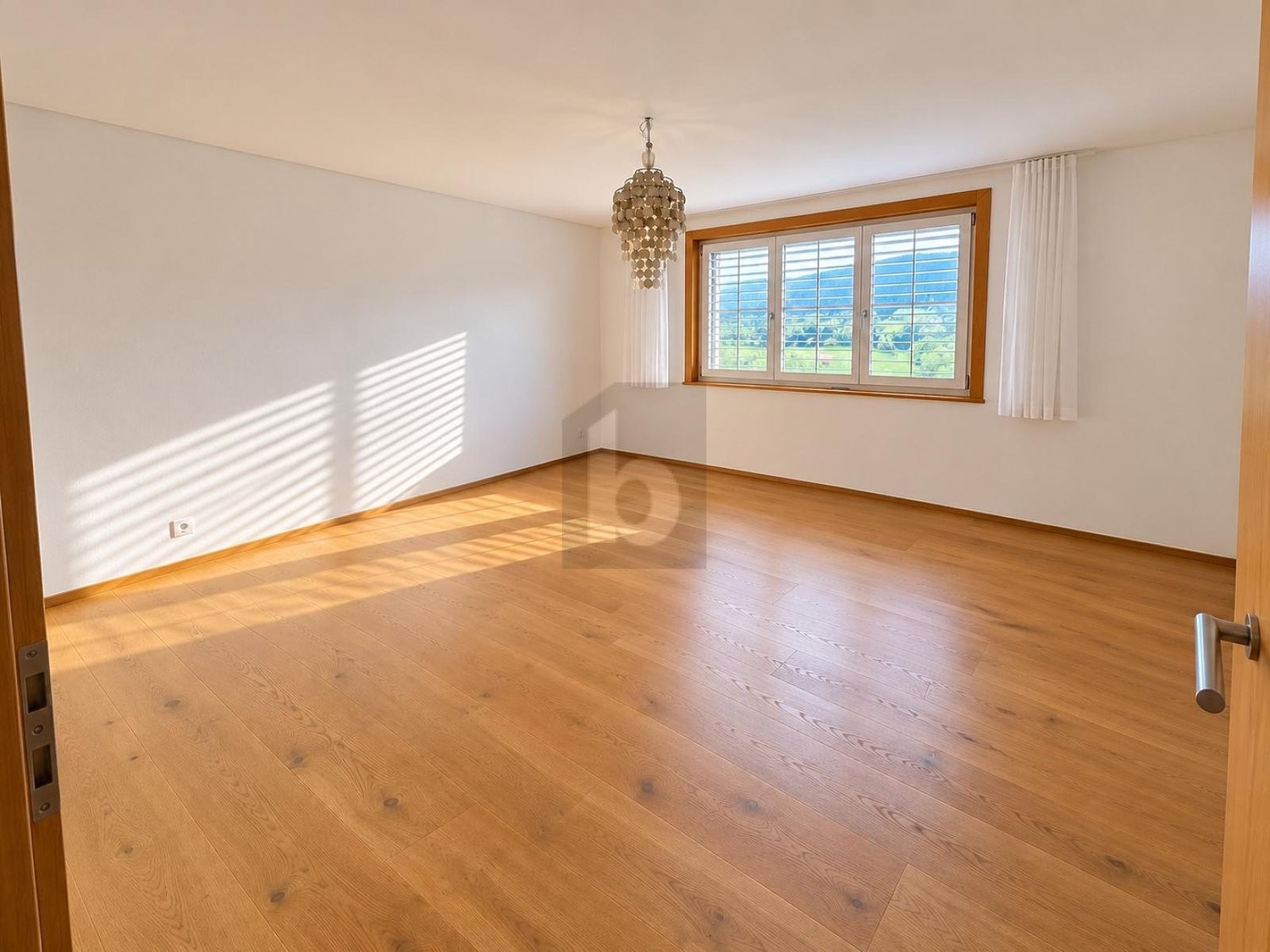5 ½ rooms apartment, photo 1 of 2