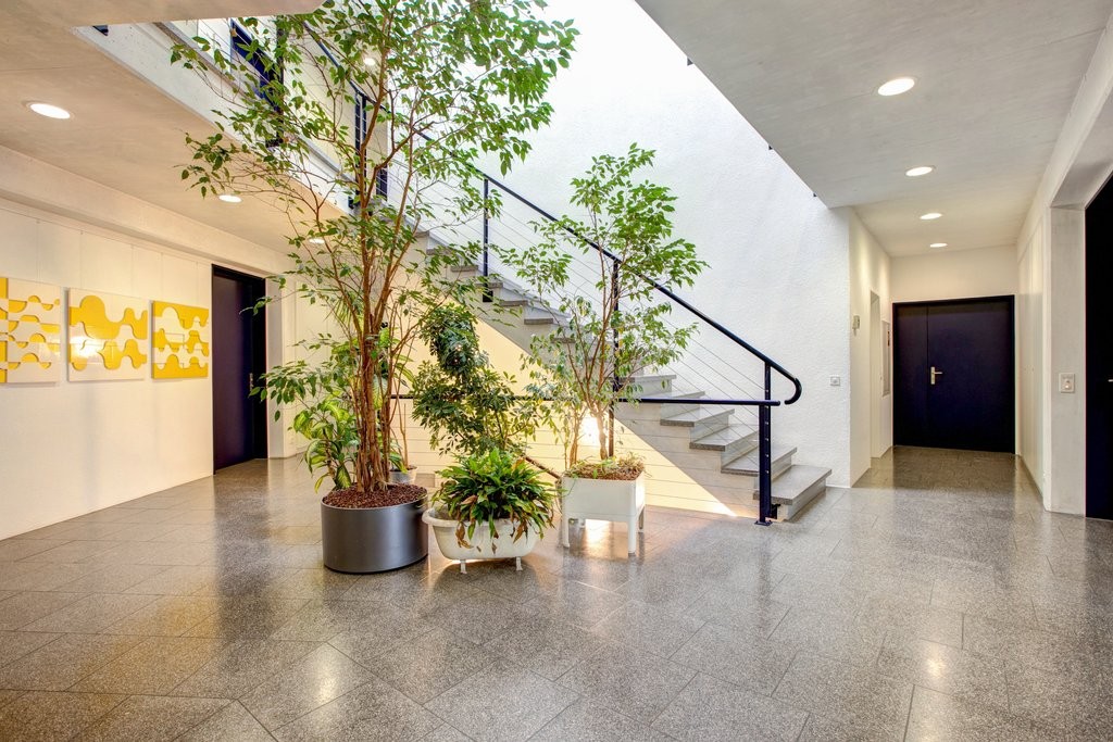 85m² office
