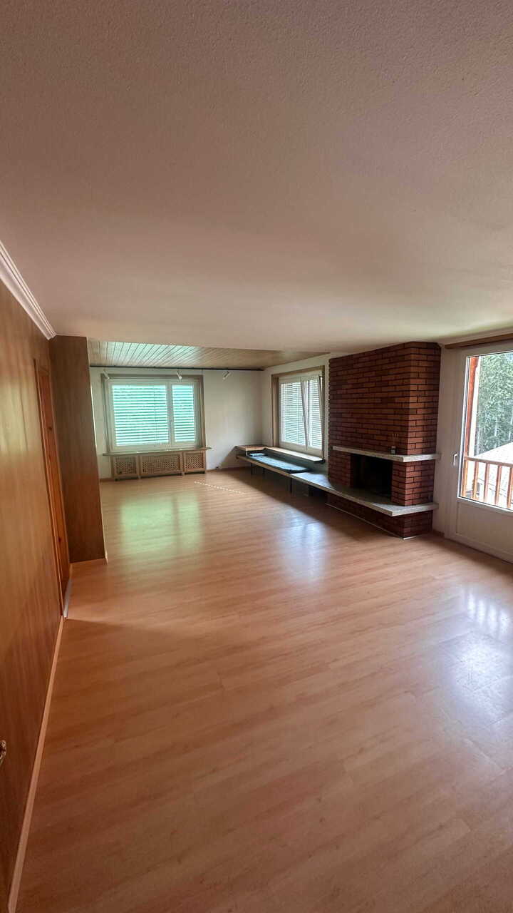 5 rooms apartment