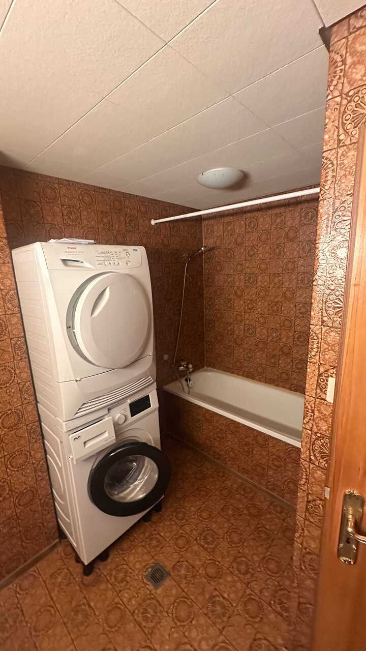 5 rooms apartment