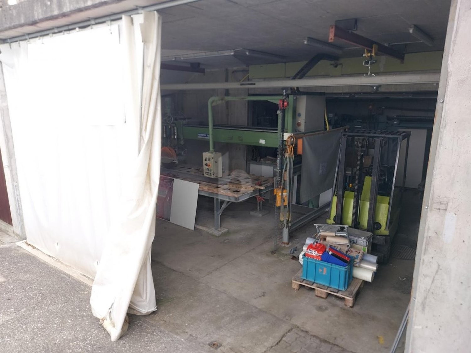 Atelier, photo 3 of 3
