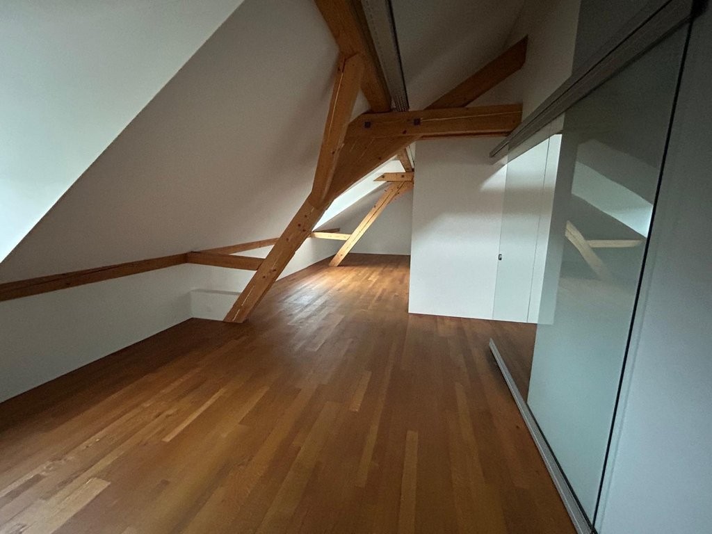 1 room loft, photo 5 of 10