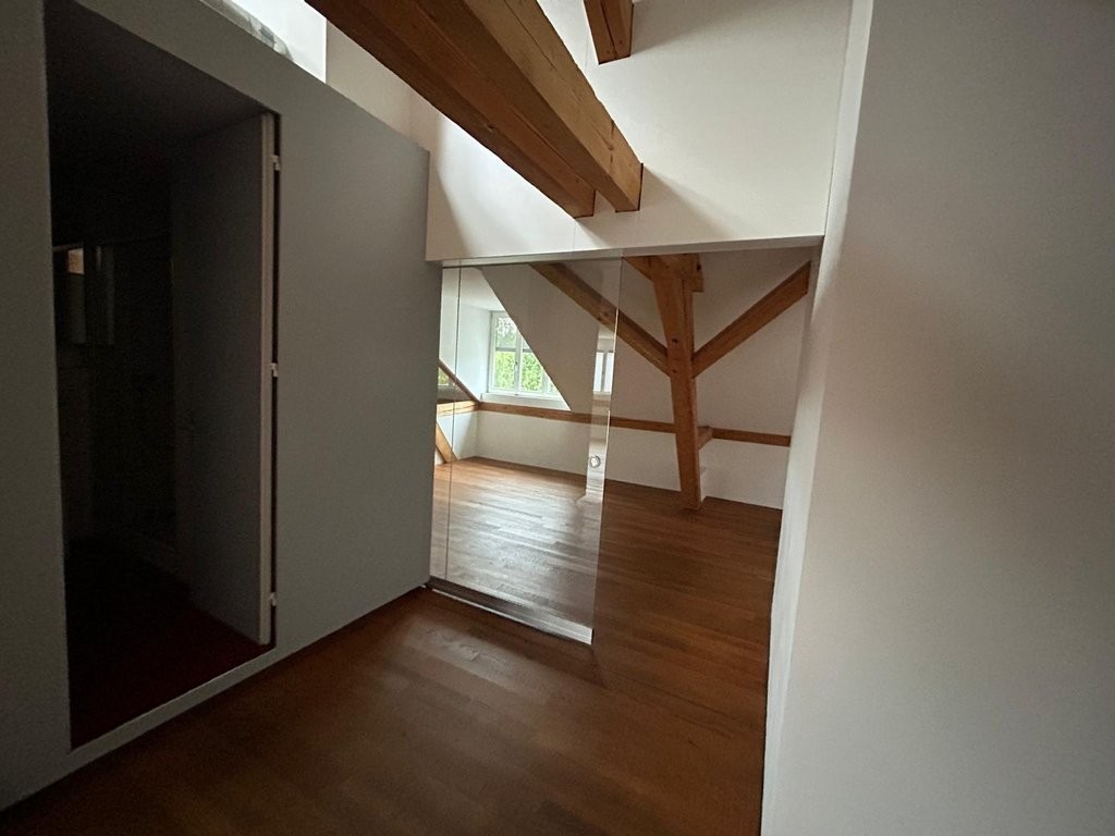 1 room loft, photo 6 of 10