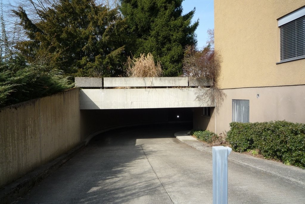 Single garage, photo 3 of 4