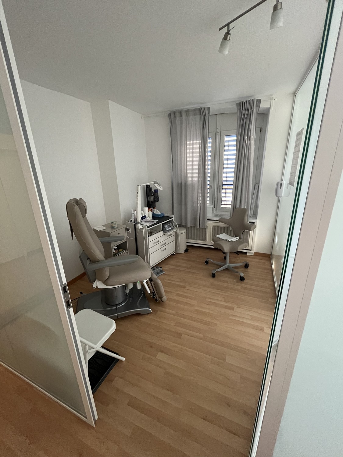 19m² commercial, photo 1 of 9