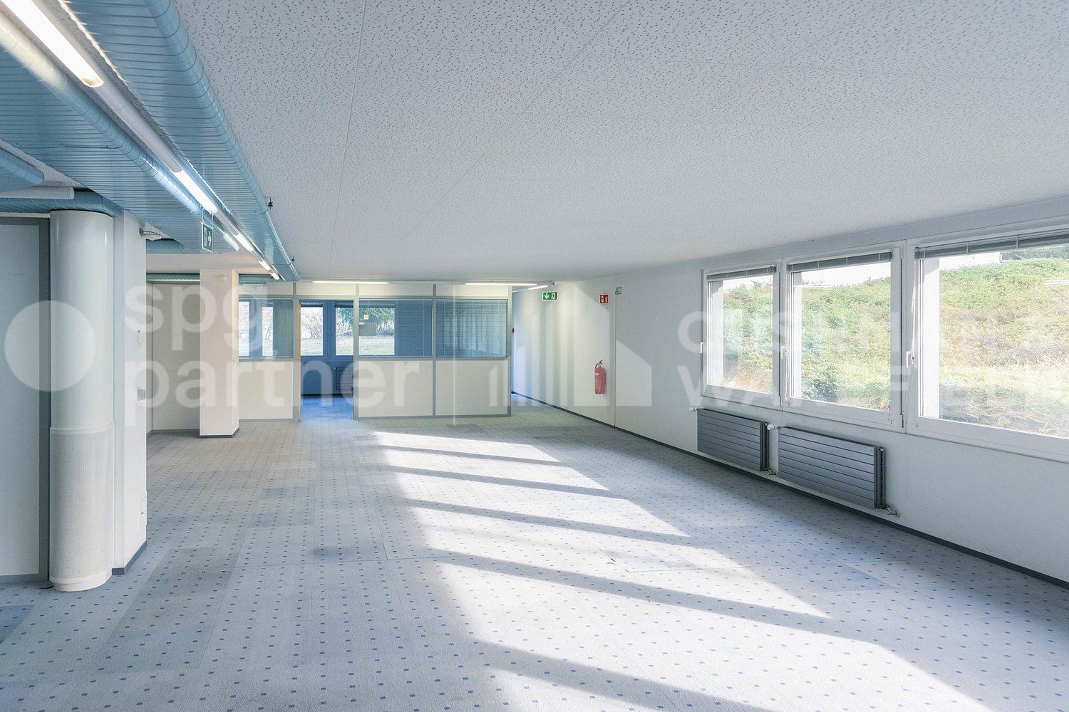 2800m² commercial, photo 3 of 10