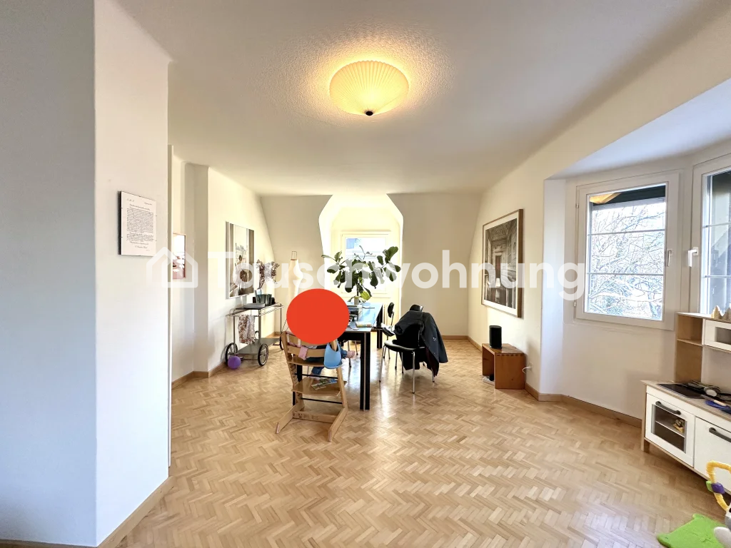 4 rooms apartment, photo 1 of 8
