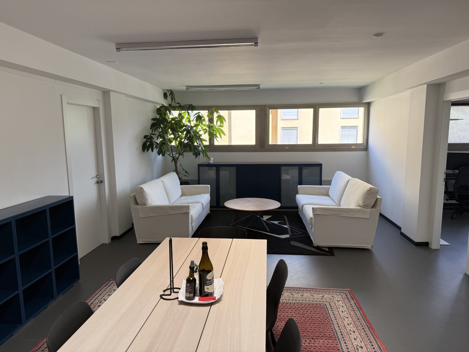 Office, photo 10 of 10