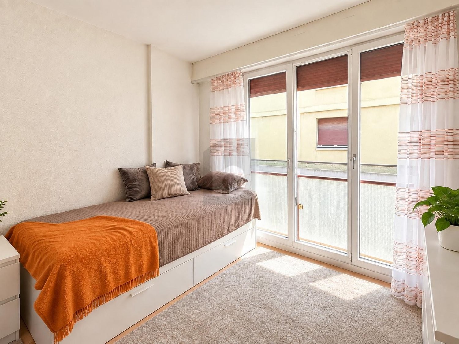 4 rooms apartment, photo 3 of 4