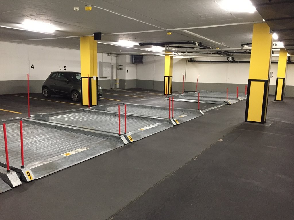 Underground slot, photo 2 of 2