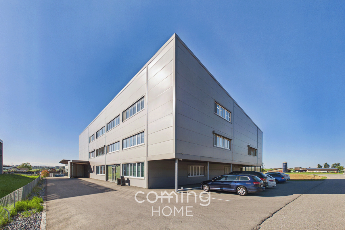 3255m² de local de stockage